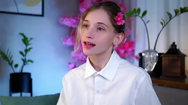 EdlinHargus online show from March 2025 07:51:02 AM