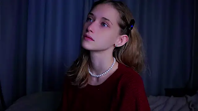 EdlinHargus online show from September 2025 01:27:01 AM