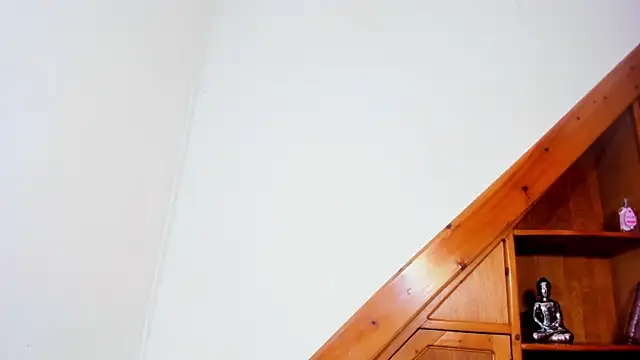 Georgis  online show from March 2025 09:16:01 PM