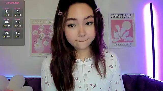 Fluffy Rose online show from January 2025 01:30:01 AM