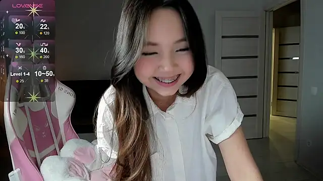 Fluffy Rose online show from February 2026 11:09:02 AM