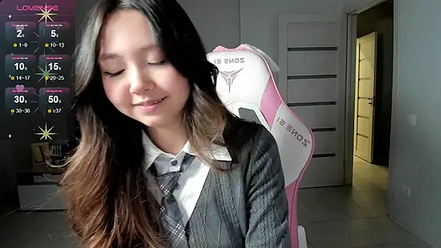 Fluffy Rose online show from February 2026 03:18:02 PM