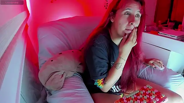 bonnie moon  online show from September 2025 05:49:01 PM