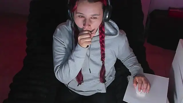 bonnie moon  online show from October 2025 10:31:01 PM