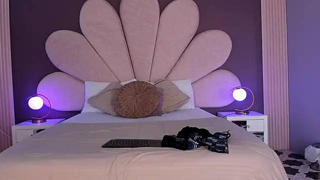 Susa1userma  online show from April 2026 11:44:02 AM