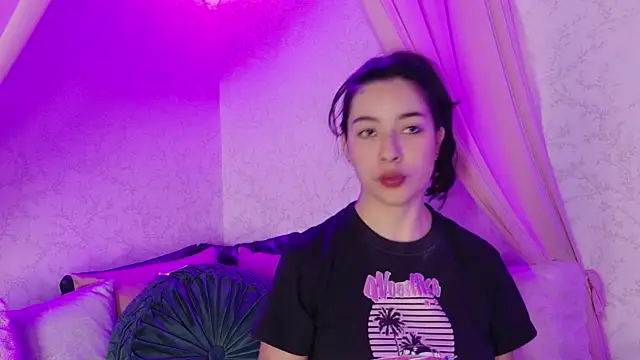 Snapshot of Susa1userma_ chatting on July 2026 11:47:01 AM Susa1userma online show from July 2026 11:47:01 AM