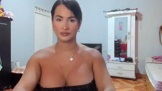 jennifer ts online show from October 2025 05:36:02 PM