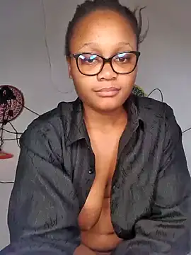 hot-tandy online show from March 2025 07:53:01 PM