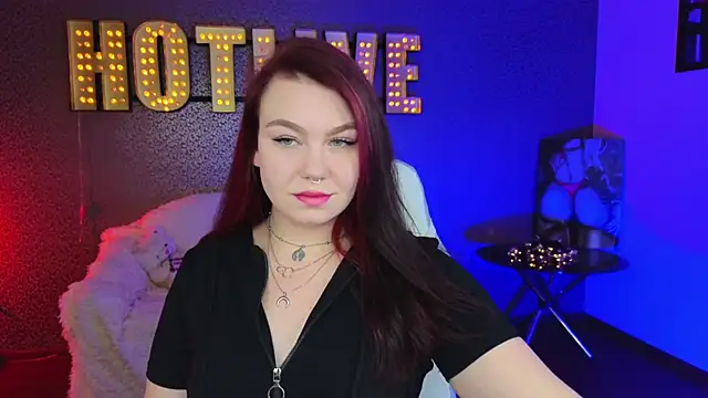 Snapshot of Lilumytrend chatting on December 2024 12:23:02 PM Lilumytrend online show from December 2024 12:23:02 PM