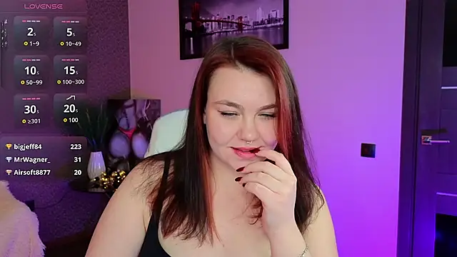 Snapshot of Lilumytrend chatting on February 2025 09:04:02 AM Lilumytrend online show from February 2025 09:04:02 AM