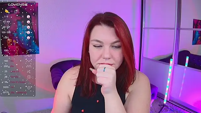 Snapshot of Lilumytrend chatting on October 2025 12:15:02 PM Lilumytrend online show from October 2025 12:15:02 PM