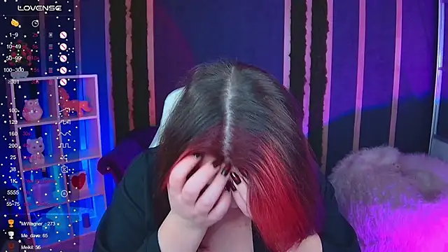 Snapshot of Lilumytrend chatting on November 2025 06:21:01 PM Lilumytrend online show from November 2025 06:21:01 PM