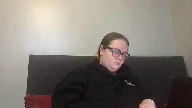 honeyyy24 online show from November 2025 01:32:02 PM