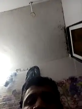 Naresh00766 online show from December 2025 08:37:02 PM