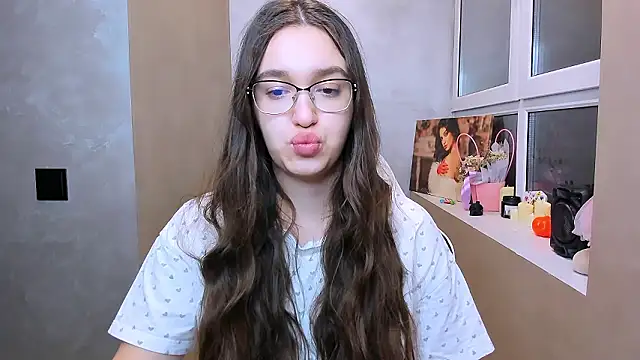 Snapshot of fancy_bunny chatting on February 2026 07:39:01 PM fancy bunny online show from February 2026 07:39:01 PM