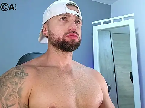 OwenMaximus814 online show from March 2026 05:39:01 PM