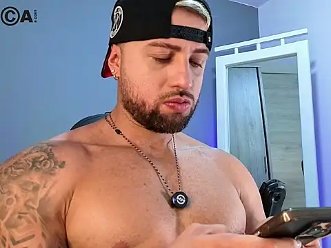 OwenMaximus814 online show from March 2026 04:21:01 PM