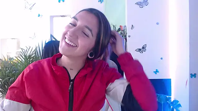 Lia-mitch online show from September 2025 05:49:01 PM