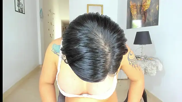 Snapshot of divinepleasury chatting on February 2025 07:07:01 PM divinepleasury online show from February 2025 07:07:01 PM