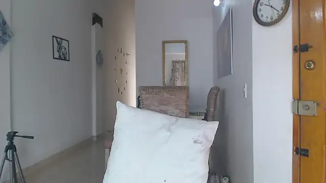 Snapshot of divinepleasury chatting on October 2025 03:23:02 PM divinepleasury online show from October 2025 03:23:02 PM