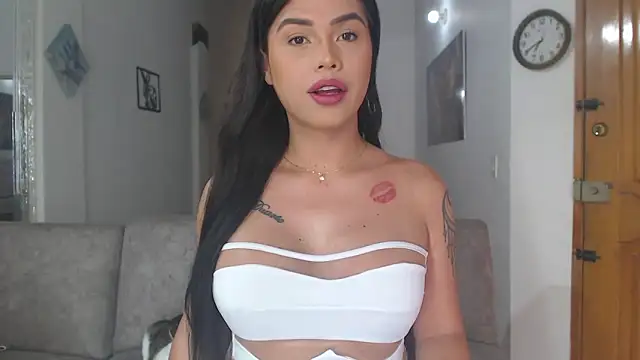 Snapshot of divinepleasury chatting on November 2025 02:39:02 PM divinepleasury online show from November 2025 02:39:02 PM