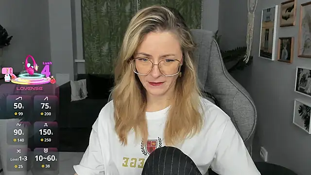 LadyIzabel online show from March 2026 02:46:02 PM