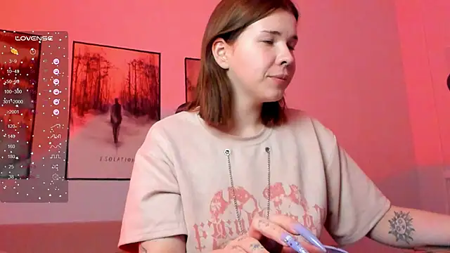 AliceSunday online show from February 2025 05:15:02 PM