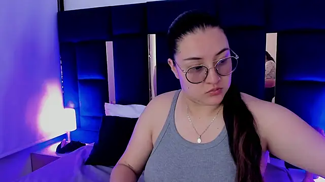 rebecaandpamela online show from January 2025 01:49:01 PM