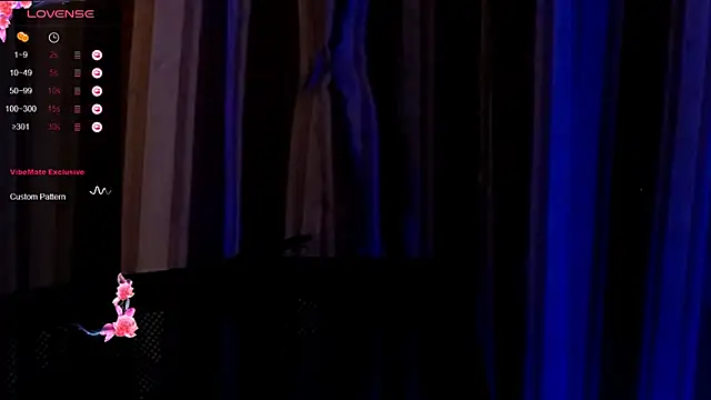Snapshot of Laura_Bess chatting on March 2026 02:44:02 AM Laura Bess online show from March 2026 02:44:02 AM