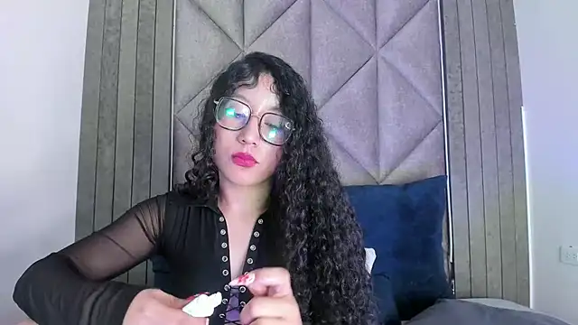 BriaConner  online show from February 2025 08:46:01 AM