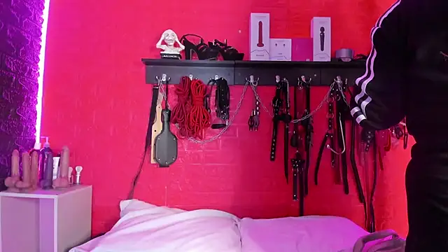 sarita moller online show from March 2026 03:34:01 AM