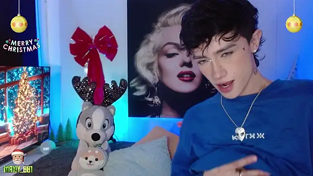 maxiy 001 online show from December 2024 08:23:01 PM