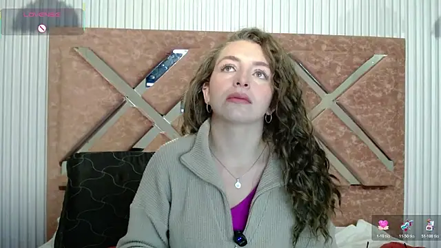 Snapshot of _isaabellaa chatting on May 2026 12:43:01 PM isaabellaa online show from May 2026 12:43:01 PM
