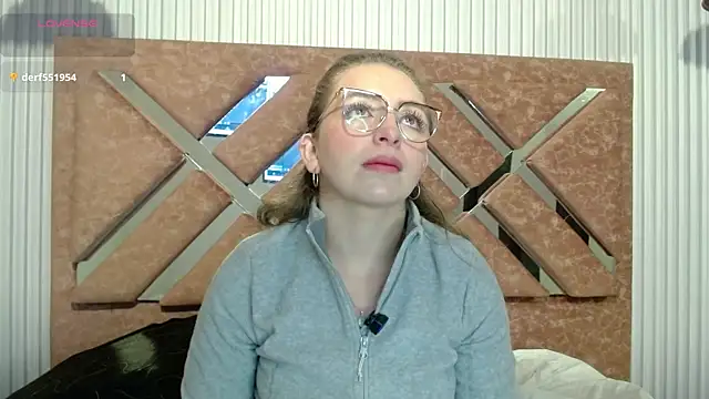 Snapshot of _isaabellaa chatting on May 2026 11:17:02 AM isaabellaa online show from May 2026 11:17:02 AM
