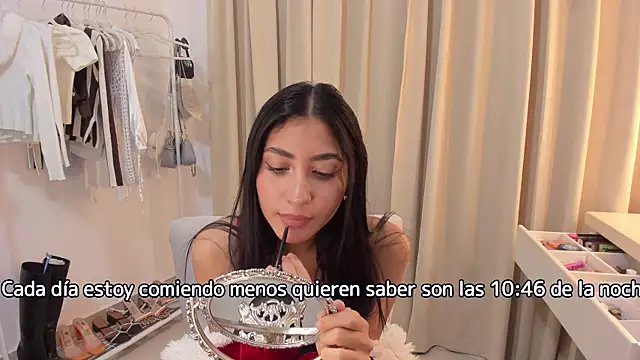 Snapshot of Sweetnaughtygirl_ chatting on December 2024 03:47:02 AM Sweetnaughtygirl online show from December 2024 03:47:02 AM