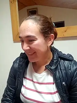 skayhot  online show from April 2026 04:00:02 PM