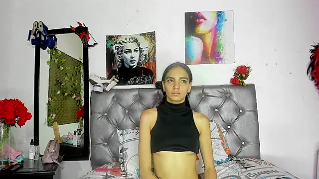 YUKIODAVIS online show from November 2025 01:22:01 PM