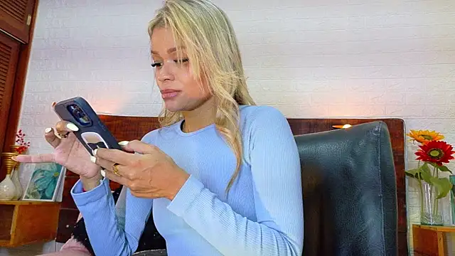 Celeste sanz online show from September 2025 06:42:01 PM