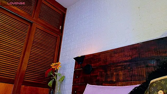 Celeste sanz online show from October 2025 10:27:01 AM