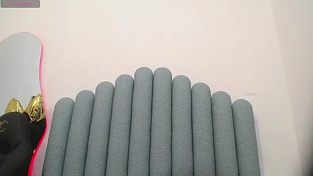 iniyalaboni online show from February 2025 06:54:02 PM