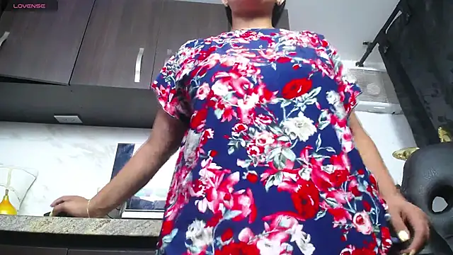 iniyalaboni online show from September 2025 08:14:01 PM