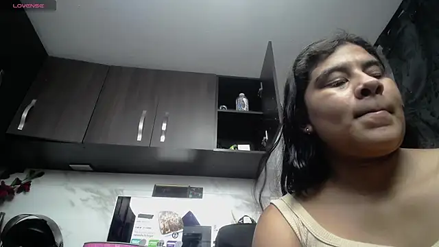 iniyalaboni online show from October 2025 08:05:01 PM