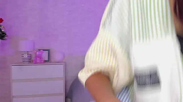 DahianaWalcott online show from December 2024 10:19:01 PM