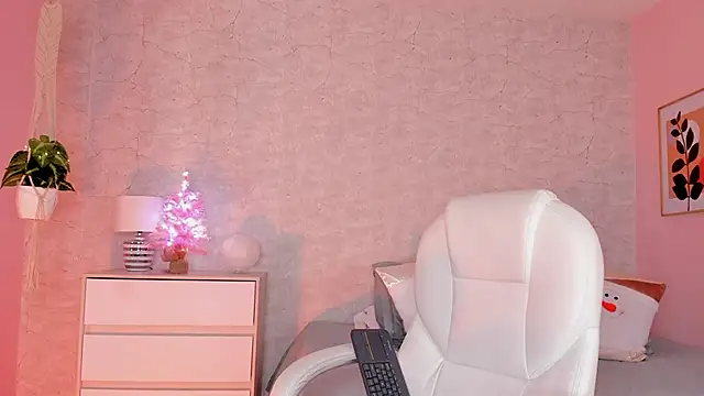 DahianaWalcott online show from December 2024 10:52:01 PM