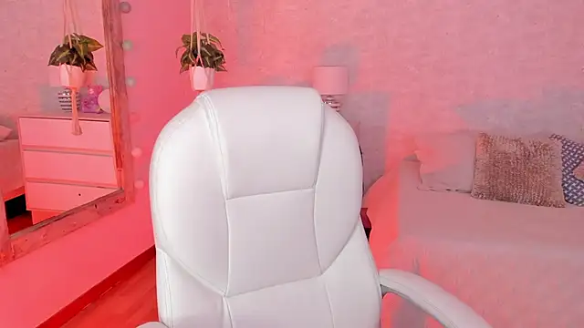 DahianaWalcott online show from February 2025 11:13:02 PM