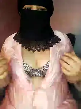 Snapshot of Cat_Sharisa chatting on January 2025 08:29:01 PM Cat Sharisa online show from January 2025 08:29:01 PM