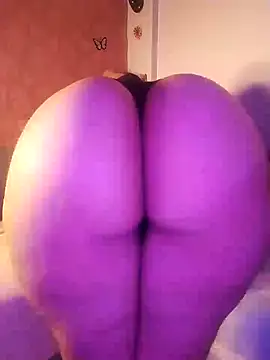 Snapshot of Cat_Sharisa chatting on January 2025 09:37:01 PM Cat Sharisa online show from January 2025 09:37:01 PM