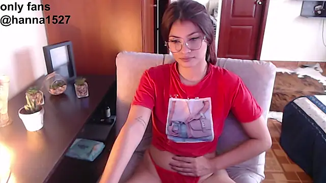 hanna beili online show from October 2025 04:58:02 PM