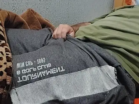 mfreitas005 online show from November 2025 01:05:02 AM