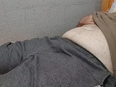 mfreitas005 online show from November 2025 01:04:02 AM